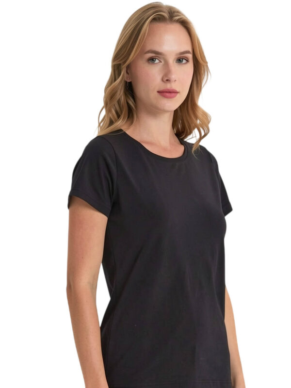 BER 8133 black 2605 2